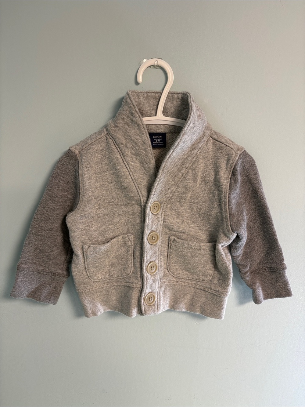 Baby Gap 2 Tone Grey Fleece Shawl Collar Cardigan, Baby Boy Size 6-12months